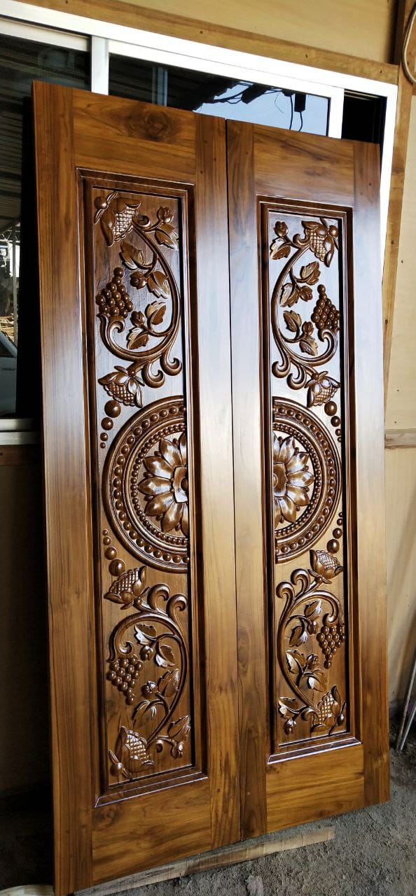 2_MAIN ENTRANCE DOORS